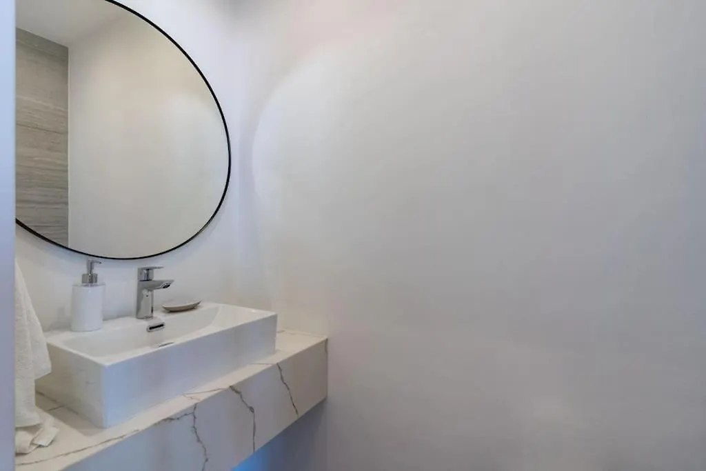 Thalassa 2-Bedroom Apartment In Larnaca 0*,