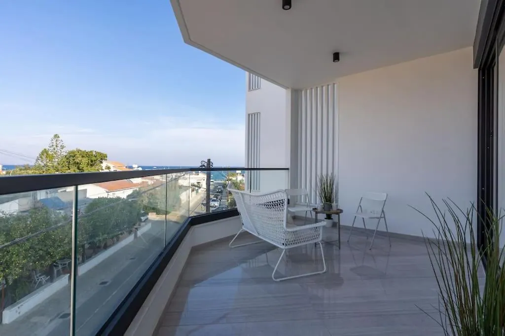 Thalassa 2-Bedroom Apartment In Larnaca