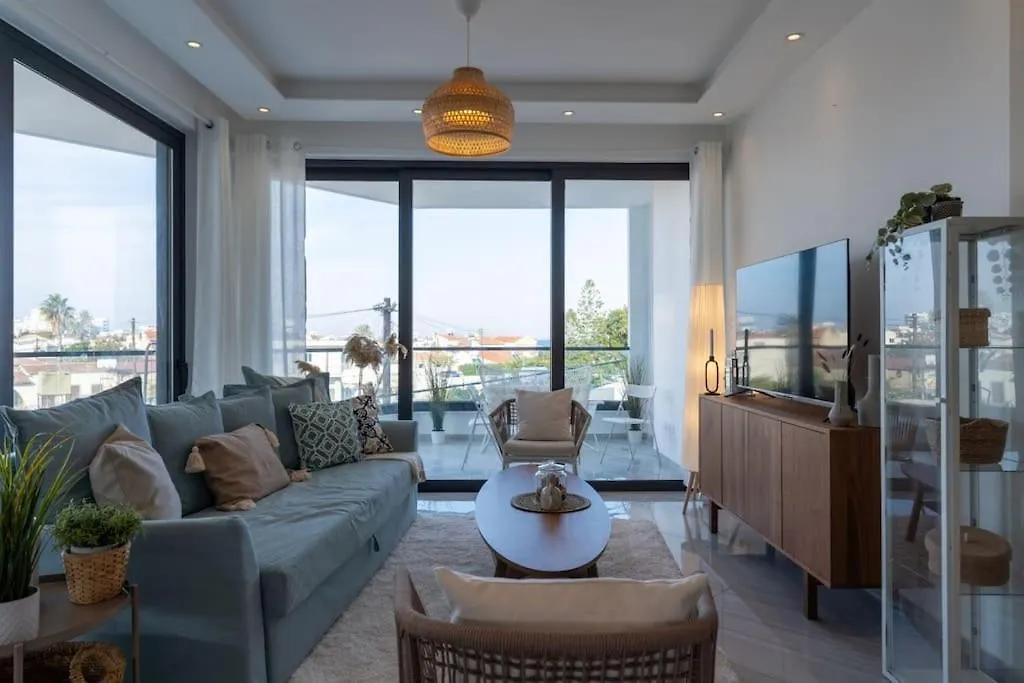 Thalassa 2-Bedroom Apartment In Larnaca