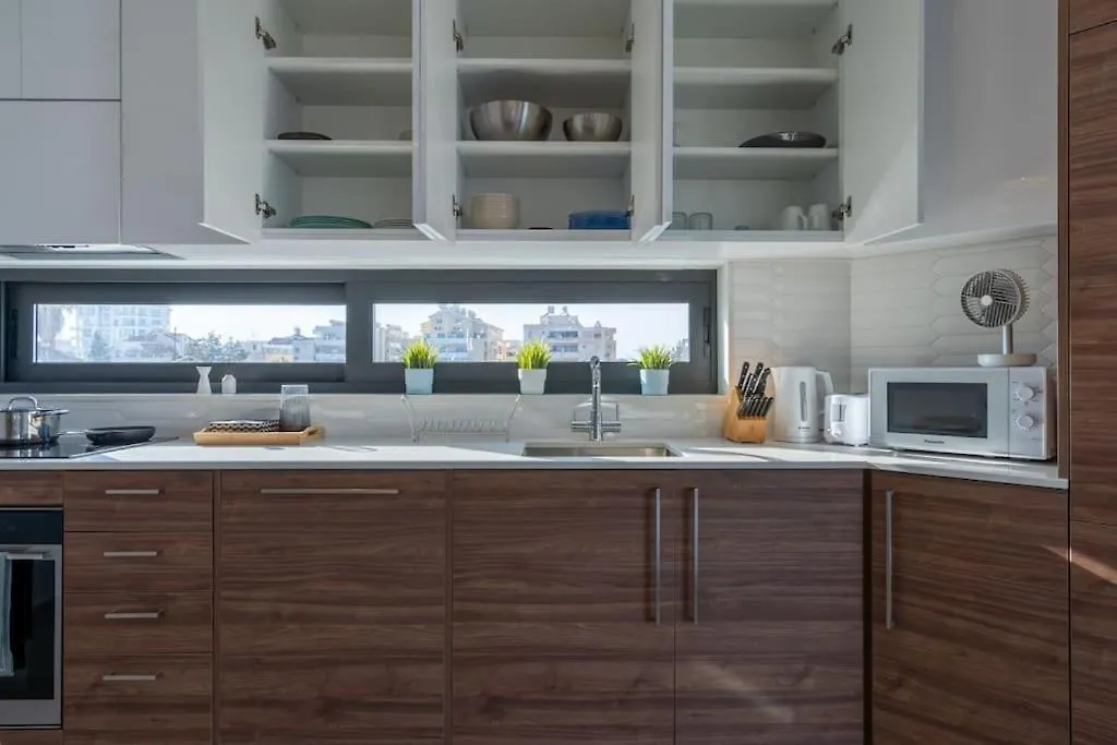 Thalassa 2-Bedroom Apartment In Larnaca
