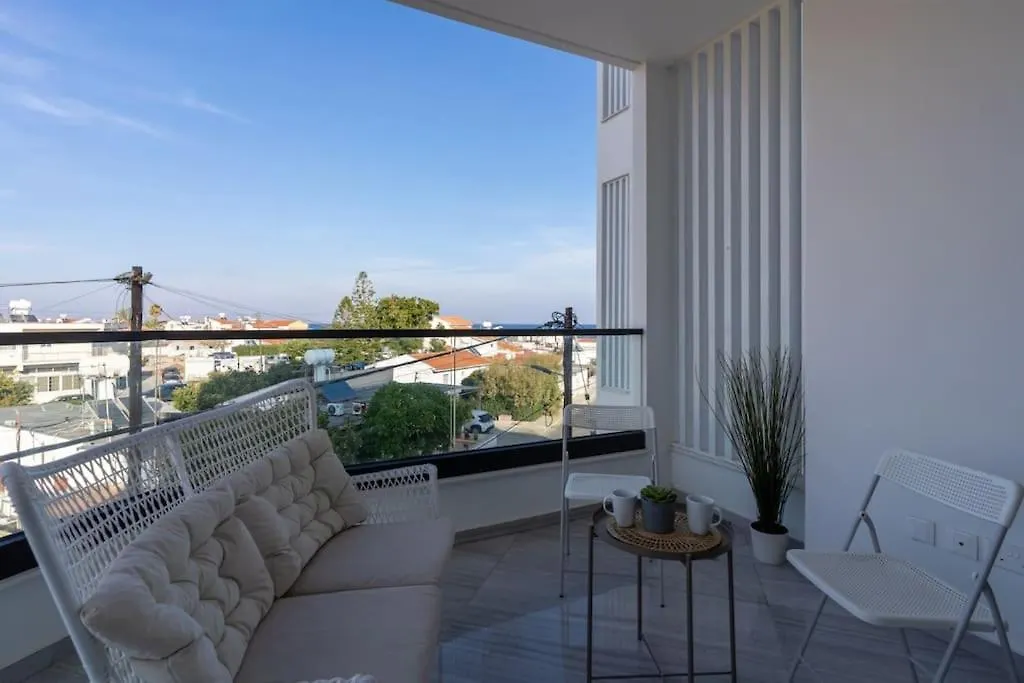 Thalassa 2-Bedroom Apartment In Larnaca 0*,